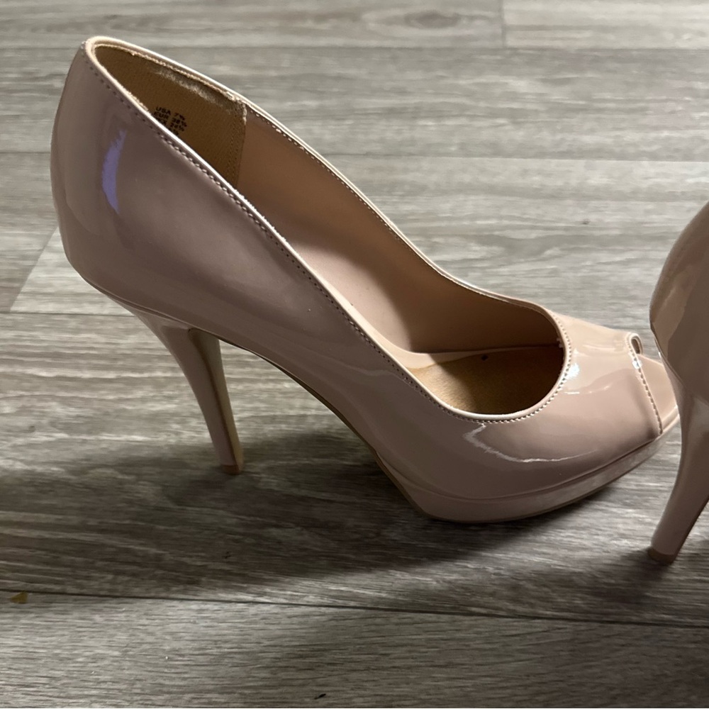Brash Platform Peep Toe Stilleto Pumps - Picture 2 of 5